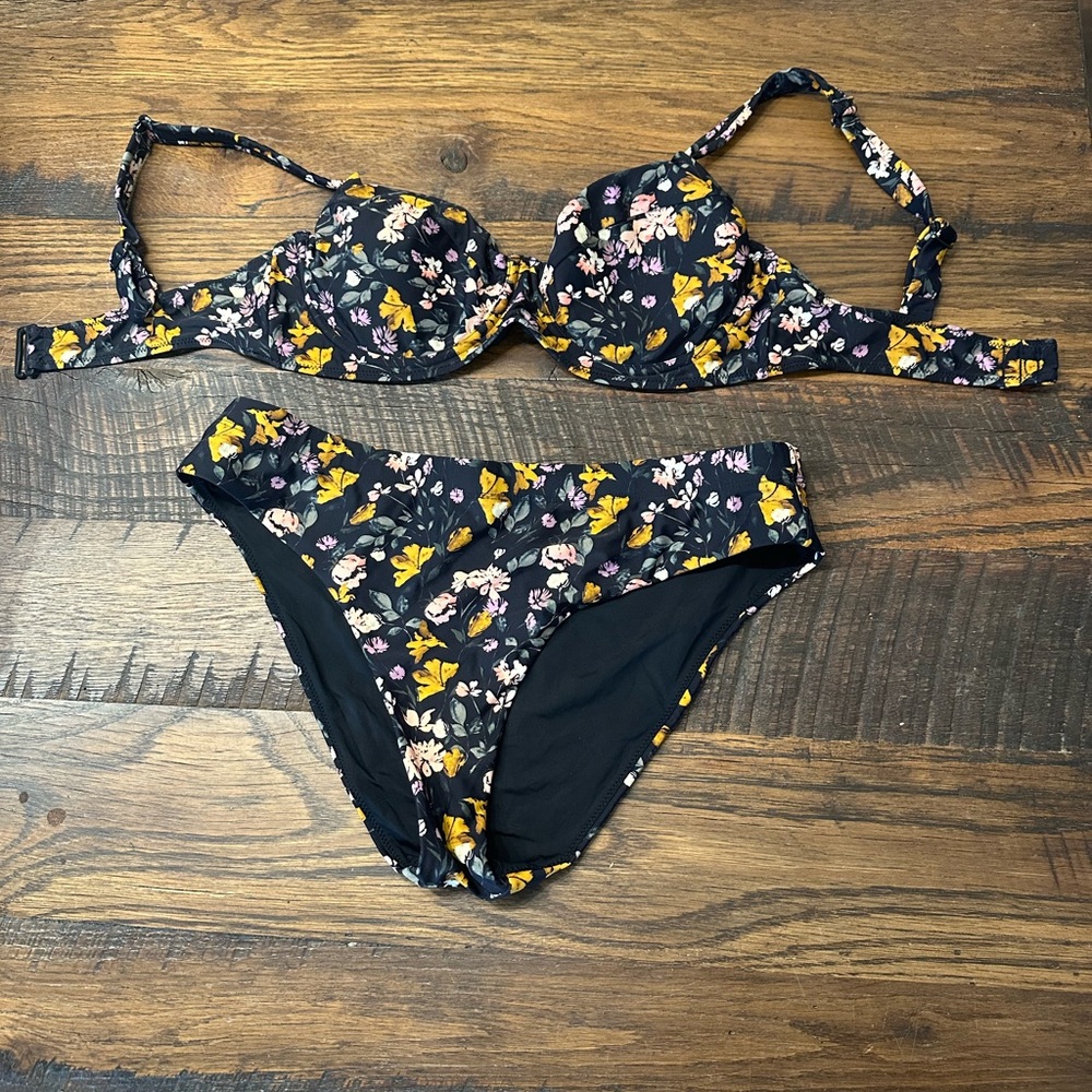 Title nine Bikini Set